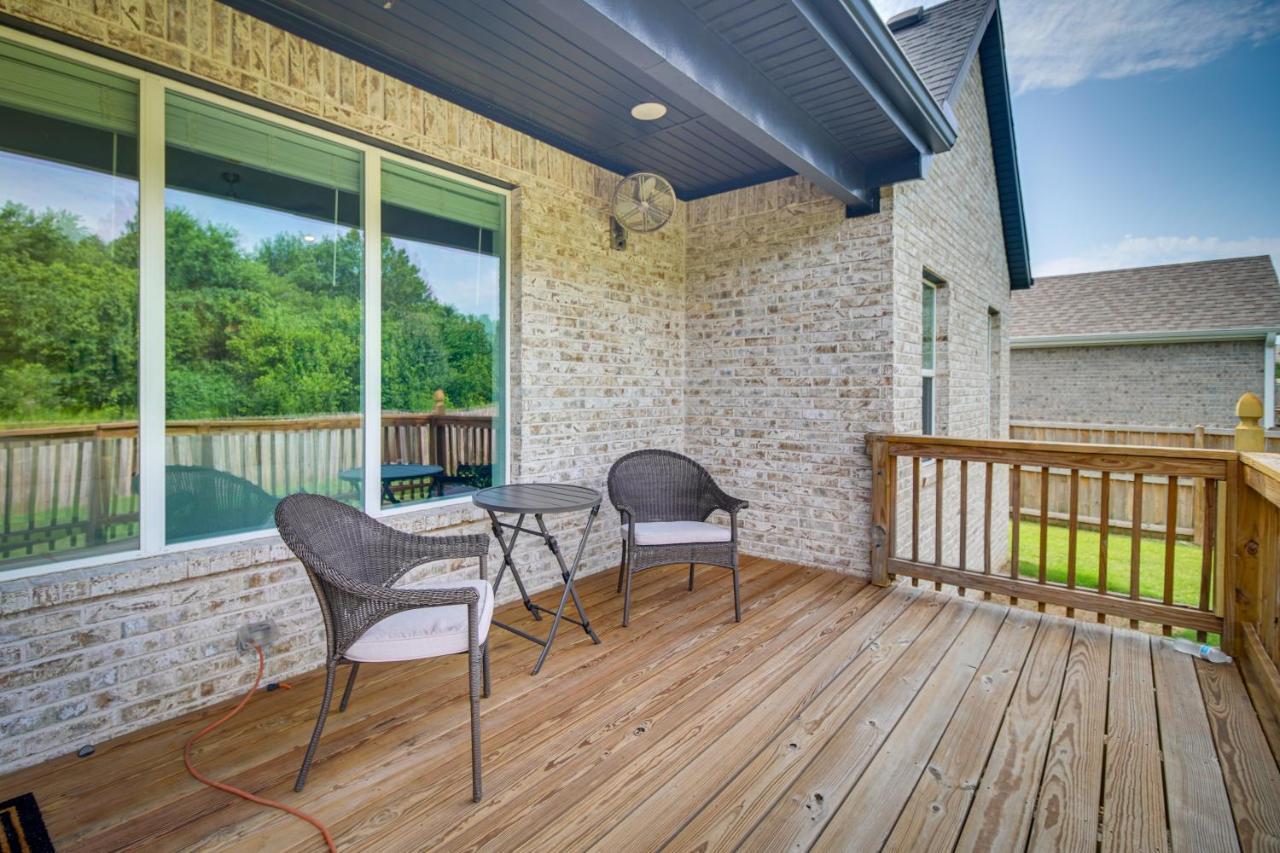 Fayetteville Vacation Rental With Deck And Shared Pool Exterior photo